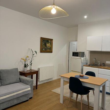 Appartement Meuble Tout Confort 샬롱쉬르송 외부 사진