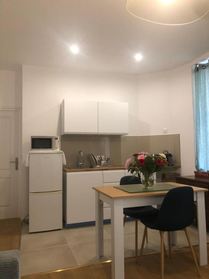 Appartement Meuble Tout Confort 샬롱쉬르송 외부 사진