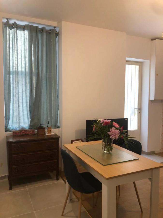 Appartement Meuble Tout Confort 샬롱쉬르송 외부 사진