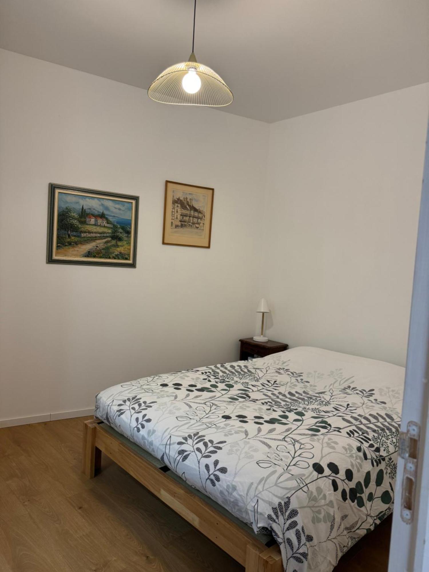 Appartement Meuble Tout Confort 샬롱쉬르송 외부 사진